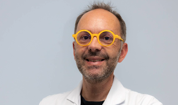 𝗟𝗲 𝗗𝗼𝗰𝘁𝗲𝘂𝗿 𝗔𝗻𝘁𝗼𝗶𝗻𝗲 𝗟𝗲𝗺𝗮𝗶𝗿𝗲 𝗿𝗲́𝗰𝗼𝗺𝗽𝗲𝗻𝘀𝗲́ 𝗽𝗮𝗿 𝗹𝗲 𝗣𝗿𝗶𝘅 𝗔𝘅𝗲𝗹 𝗞𝗮𝗵𝗻 𝟮𝟬𝟮𝟱 🏆 1